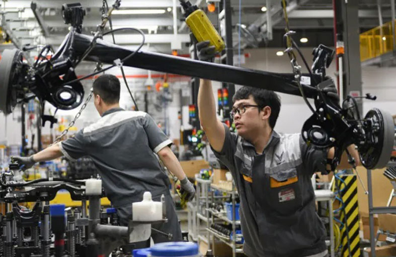 تركيزٌ غيرُ مسبوق وجريءٌ للسلطة في فيتنام 