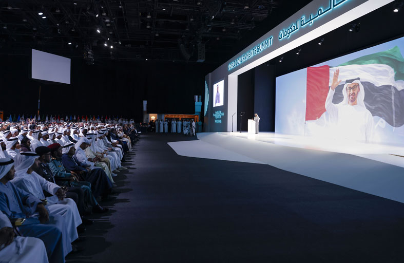 محمد بن راشد يشهد جلسة رئيسية لسيف بن زايد في القمة العالمية للحكومات 2026 