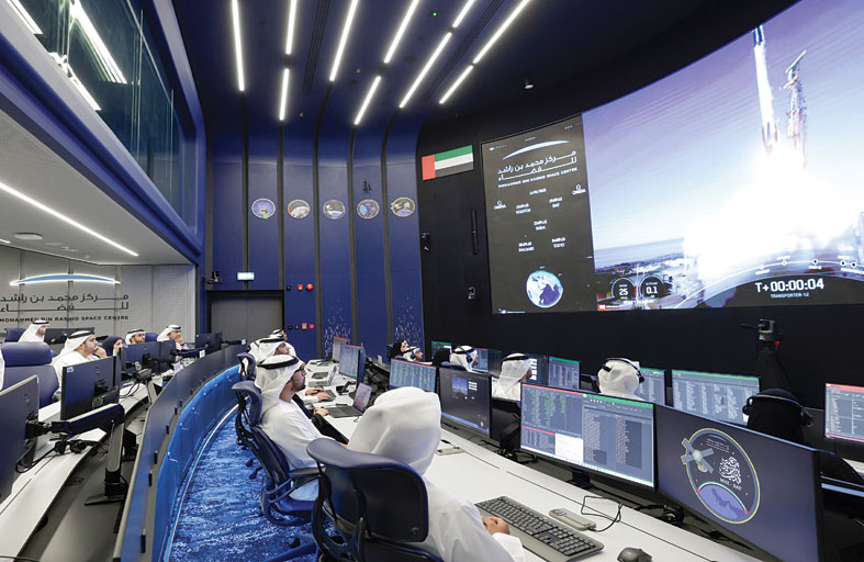 حصاد الإمارات 2025 .. أقمار صناعية ومهام فضائية طموحة من حزام الكويكبات إلى القمر 