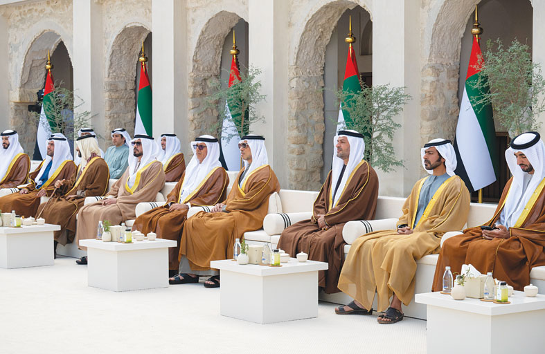 تحت رعاية رئيس الدولة.. منصور بن زايد يشهد العرس الجماعي لأبناء مدينة أبوظبي في قصر الحصن 