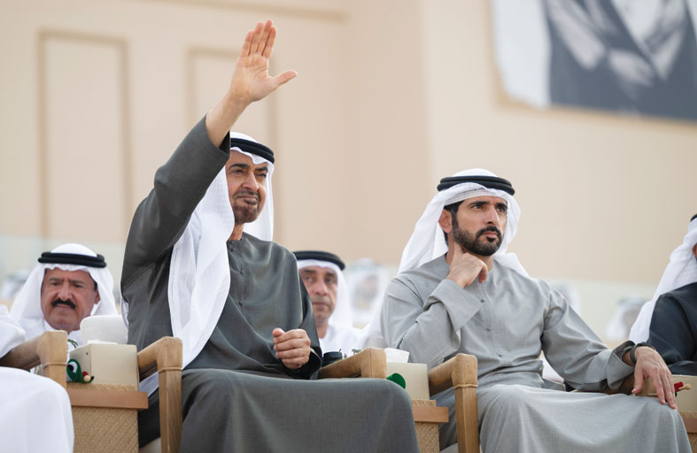 رئيس الدولة: الإمارات محصنة بأبنائها الذين يجتمعون على حبها والوفاء لها والتسابق لخدمتها ورفع رايتها  