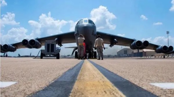 حِلْفُ شمال الأطلسي أداةُ نُفوذٍ و قوةُ لصالح الولايات المتحدة أيضا 