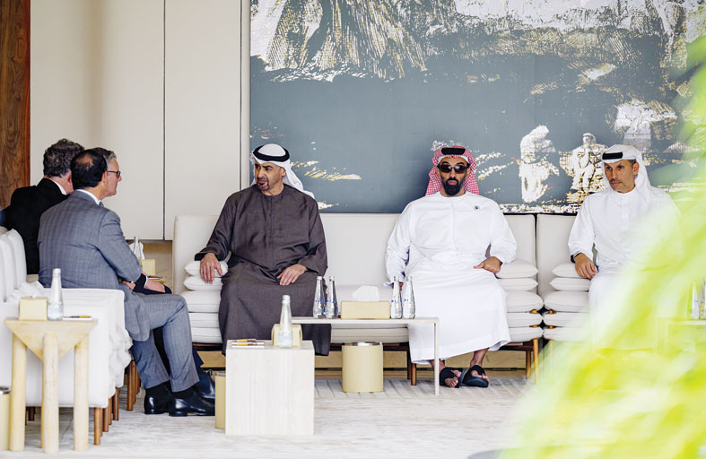 رئيس الدولة يبحث مع ستارمر التطورات في المنطقة والعدوان الإيراني الإرهابي وتداعياته الخطيرة 