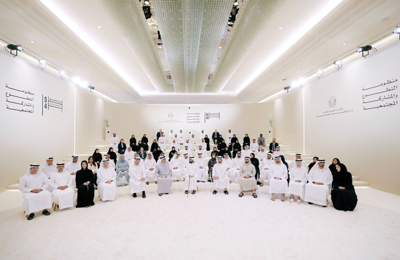 محمد بن راشد: الإمارات دولة اقتصاد ونماء، وخير وعطاء تبني بيد وتعطي بالأخرى  