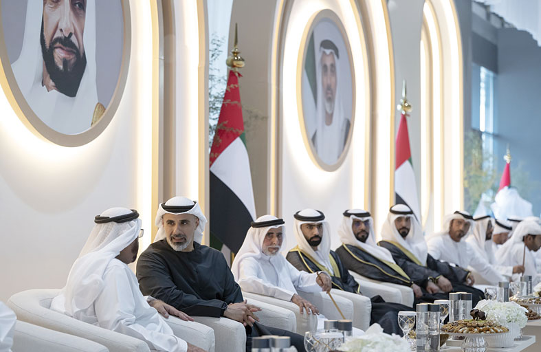 خالد بن محمد بن زايد يحضر حفل استقبال بمناسبة أفراح الكتبي في أبوظبي 