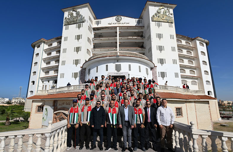 «الفارس الشهم 3» تحتفل بعيد الاتحاد الـ54 في العريش 