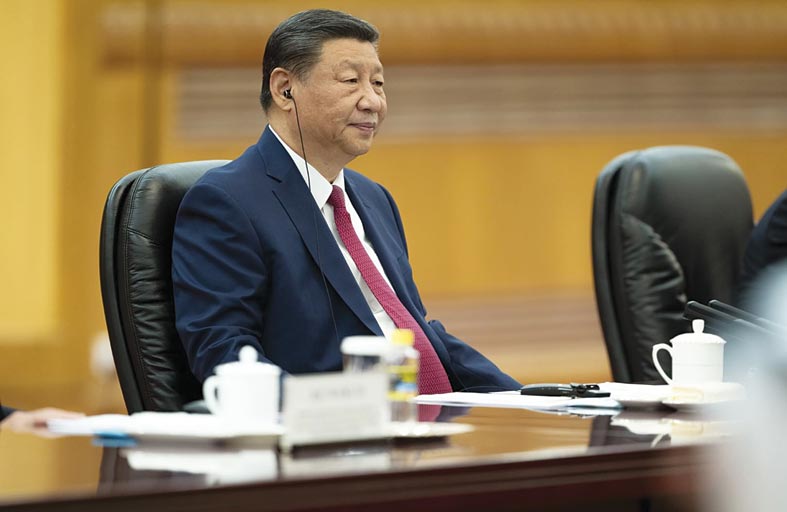 رئيس الدولة والرئيس الصيني يؤكدان على أهمية ترسيخ السلام والاستقرار في العالم وتسوية الصراعات بالحوار 