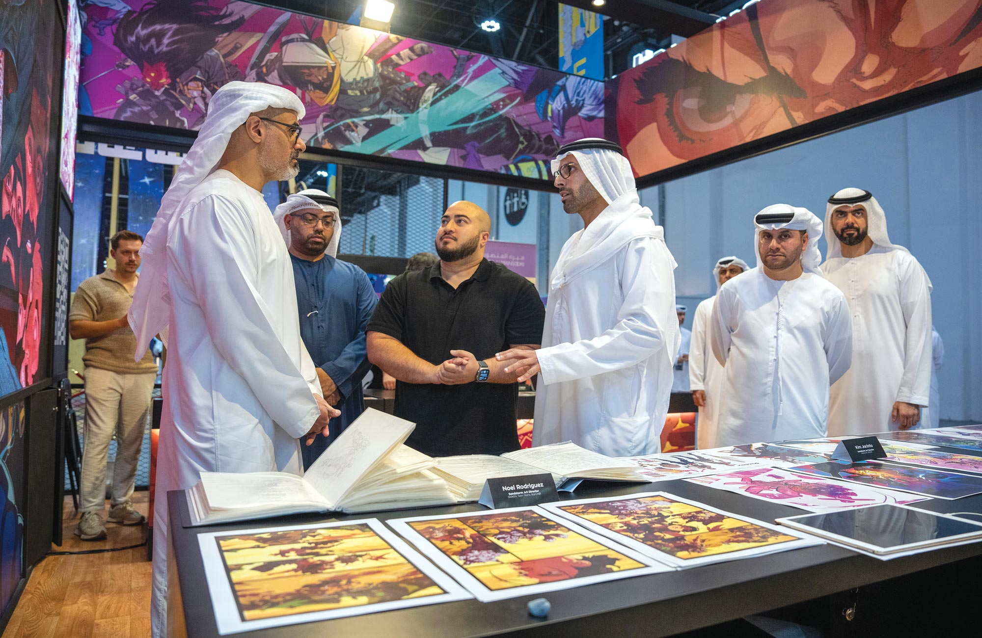 خالد بن محمد بن زايد يزور معرض أبوظبي الدولي للكتاب في دورته الـ32 