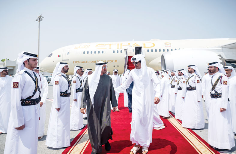 رئيس الدولة يؤكد دعم الإمارات جميع الإجراءات التي تتخذها قطر للحفاظ على سيادتها وسلامة أراضيها 
