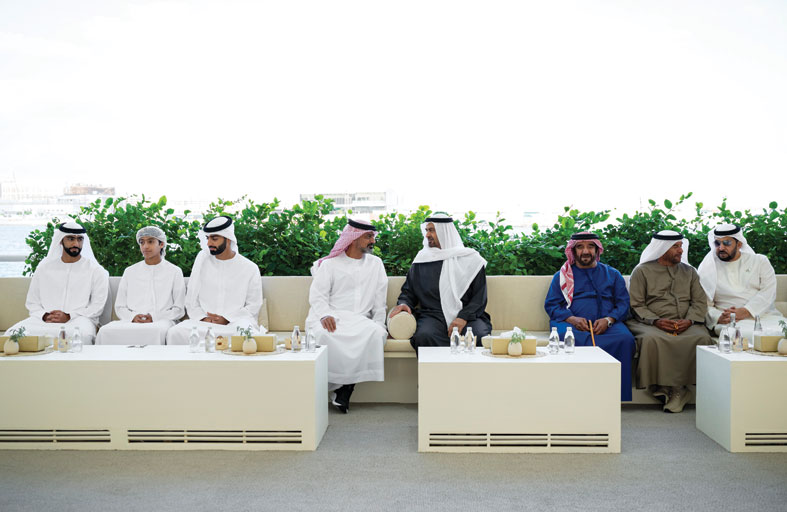 رئيس الدولة يستقبل ولي عهد عجمان ويتناولان عدداً من القضايا التي تتعلق بشؤون الوطن والمواطن 