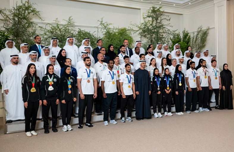 رئيس الدولة: الإمارات تولي القطاع الرياضي اهتماماً كبيراً بما يعزز ريادتها ومكانتها عالمياً  