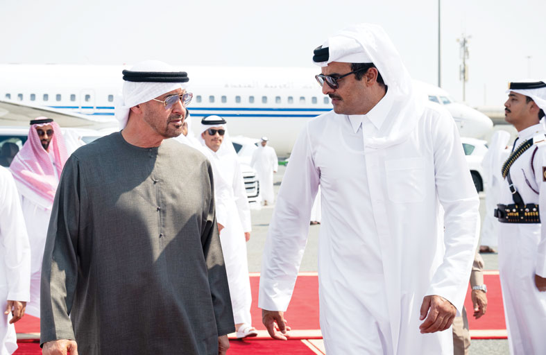 رئيس الدولة يؤكد دعم الإمارات جميع الإجراءات التي تتخذها قطر للحفاظ على سيادتها وسلامة أراضيها 