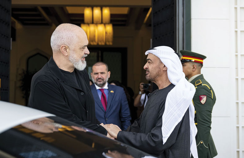 رئيس الدولة يبحث مع رئيس وزراء ألبانيا العلاقات الثنائية والاعتداءات الإيرانية الإرهابية  