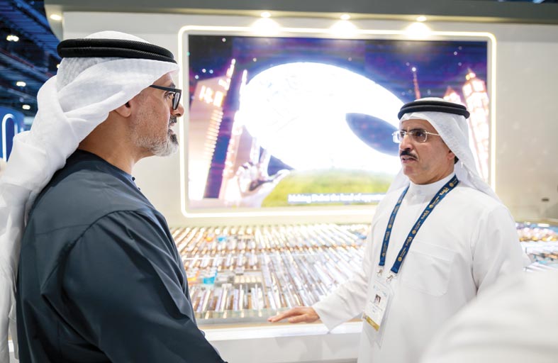 خالد بن محمد بن زايد يشهد جانبا من فعاليات المعرض والمؤتمر العالمي للمرافق 2024 
