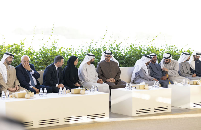 رئيس الدولة يؤكد أن رؤية دولة الإمارات تضع تمكين الشباب على قمة أولوياتها  