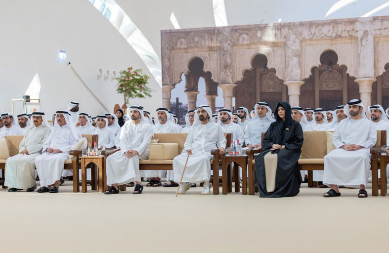 محمد بن راشد يكرّم الفائزين في جائزة «إرث دبي» 