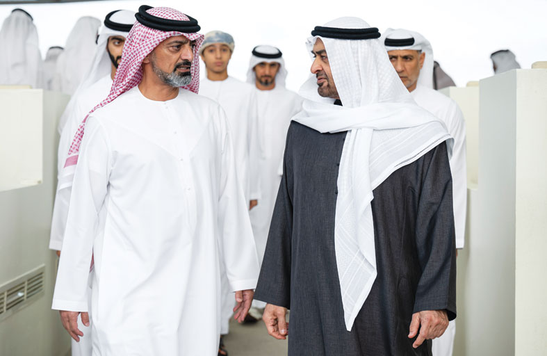 رئيس الدولة يستقبل ولي عهد عجمان ويتناولان عدداً من القضايا التي تتعلق بشؤون الوطن والمواطن 