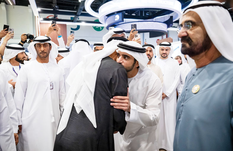 رئيس الدولة: القطاع الصناعي يعد أحد أهم الركائز في دعم الاقتصاد الوطني وتنويعه 