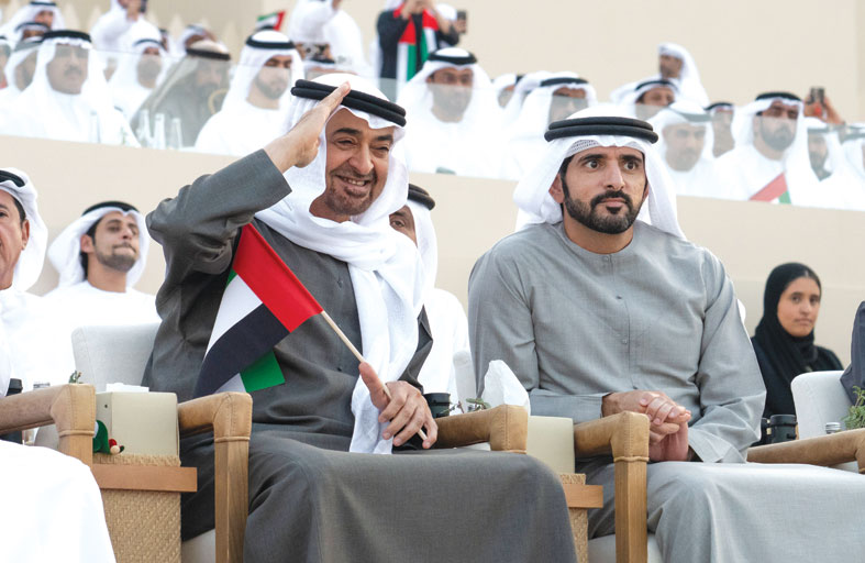 رئيس الدولة: الإمارات محصنة بأبنائها الذين يجتمعون على حبها والوفاء لها والتسابق لخدمتها ورفع رايتها  