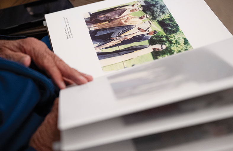 رئيس الدولة يستقبل عبد الله السيد الهاشمي ويوجه بتسمية أحد شوارع أبوظبي باسمه 