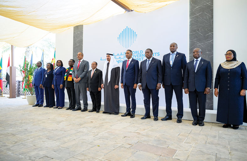 رئيس الدولة يلتقي عدداً من قادة الدول ورؤساء الحكومات والوفود المشاركين في «القمة العالمية للحكومات 2026 » 