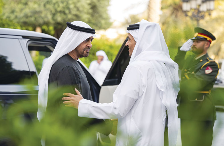 رئيس الدولة يستقبل رئيس مجلس الوزراء وزير خارجية قطر 