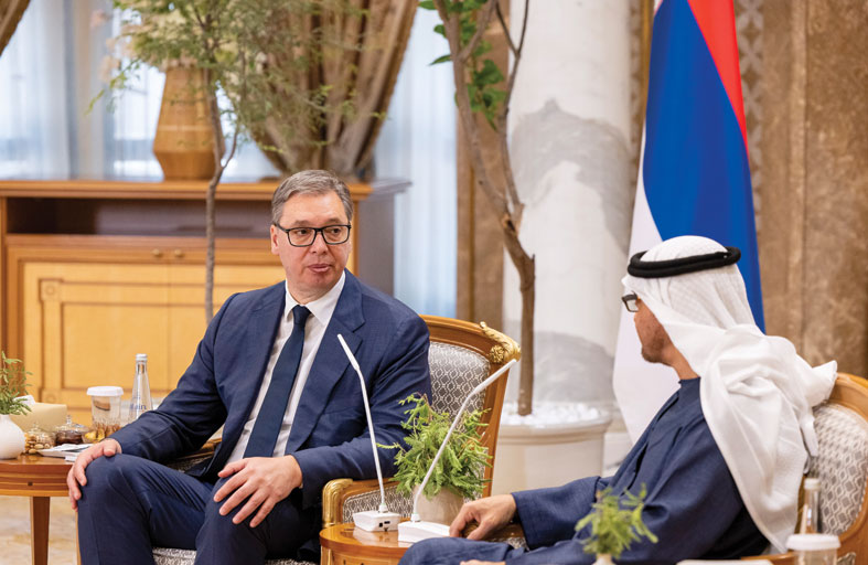 رئيس الدولة والرئيس الصربي يؤكدان أهمية تكثيف الجهود لاستقرار المنطقة ومعالجة الأزمات بالوسائل الدبلوماسية  