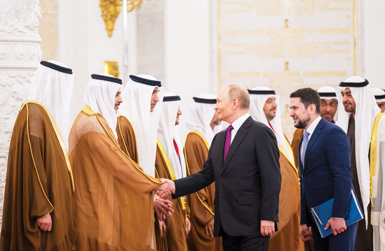 رئيس الدولة يؤكد أهمية العمل على ترسيخ أسباب السلام والاستقرار في العالم 