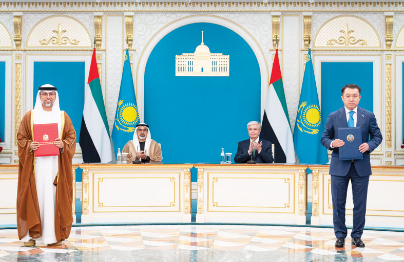 ولي عهد أبوظبي والرئيس الكازاخستاني يبحثان سُبل تعزيز العلاقات الثنائية  