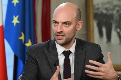 الاتحاد الأوروبي يُجَمّد الأصولَ الروسية حتى نهاية الحرب في أوكرانيا 