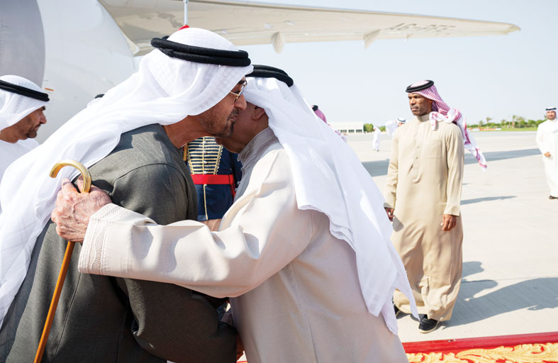 الإمارات والبحرين يدينان الاعتداء الإسرائيلي على قطر الشقيقة ويؤكدان تضامن البلدين معها ودعمهما كل ما من شأنه حماية أمنها وسلامة مواطنيها وأراضيها 