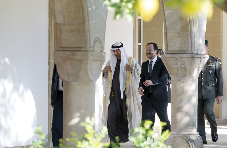 رئيس الدولة والرئيس القبرصي يؤكدان أهمية العمل على ترسيخ أسباب السلام والاستقرار الإقليميين 