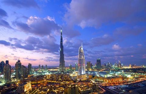 دبي .. أسطورة الصحراء وأول مدينة ذكية ورقمية في الشرق الأوسط