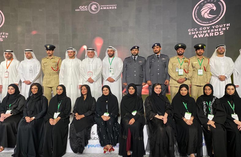 شرطة أبوظبي تفوز بـ 3 جوائز لتمكين الشباب على مستوى دول مجلس التعاون