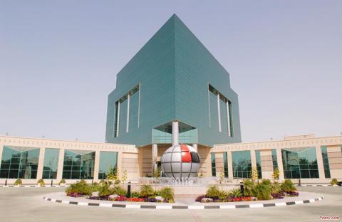 مركز الإمارات للدراسات والبحوث الاستراتيجية يحتفل باليوم الوطني الثاني والأربعين للدولة