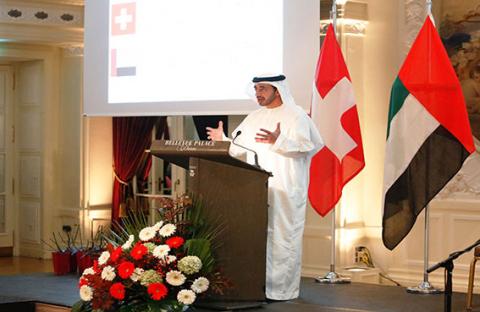 عبدالله بن زايد يؤكد حرص القيادة على تطوير العلاقات الثنائية مع سويسرا 