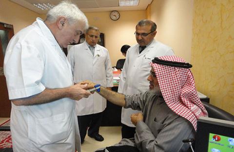 قسم العظام في مستشفى خليفة بعجمان يسجل تطورا ملحوظا في اجراء العمليات