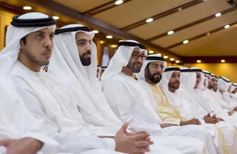 محمد بن زايد يشهد محاضرة حول ياه سات: رحلة دولة الإمارات إلى الفضاء  