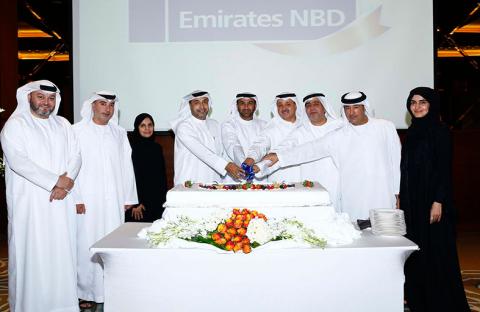 مدراء الفروع في بنك الإمارات دبي الوطني يحتفلون بالذكرى الخمسين لتأسيسه