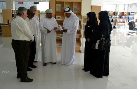 وفد مركز الفجيرة للإحصاء يزور المركز الوطني في سلطنة عمان