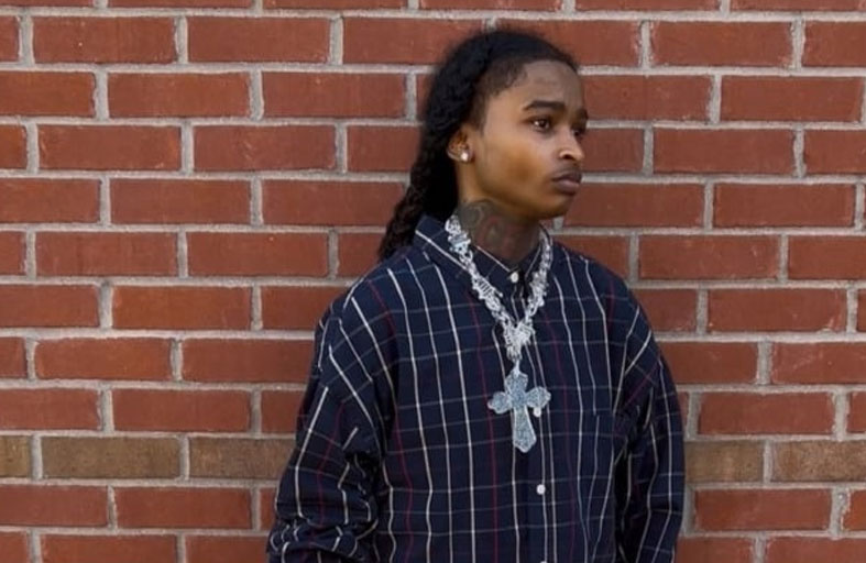 تيك توك يطيح بمعلمة في أول يوم عمل