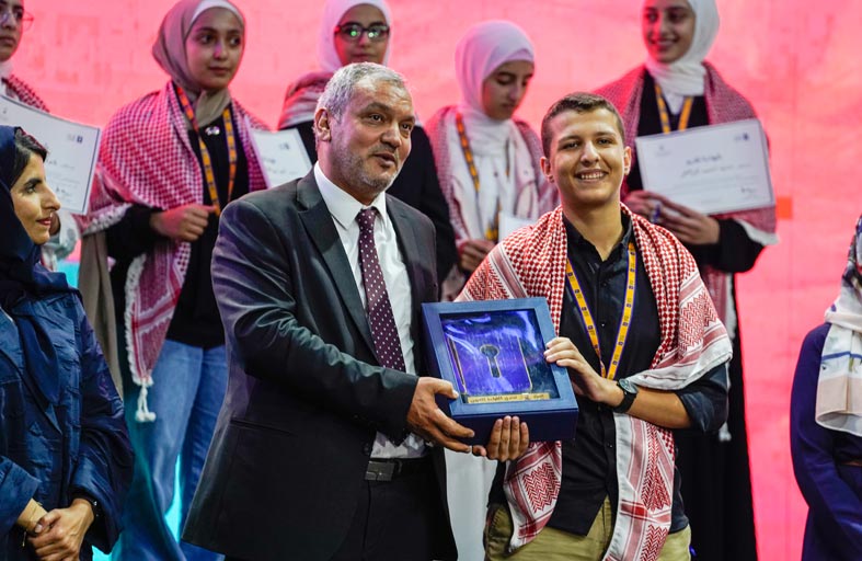تتويج راشد عبدالله الخطيب بطلاً لتحدي القراءة العربي في الأردن 