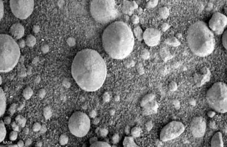 أدلة مهجورة تكشف احتمالية وجود الماء على المريخ