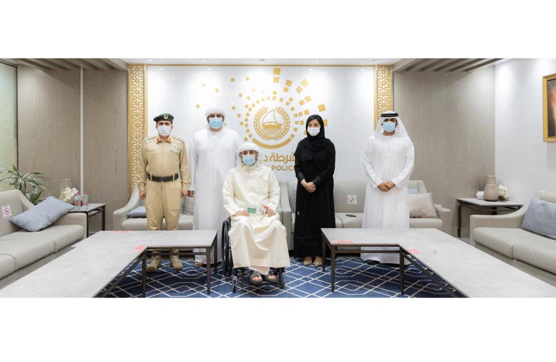 «إسعاد شرطة دبي» تمنح العضوية لشاب من «أصحاب الهمم»
