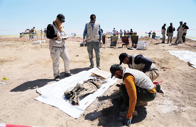 تحديد هويات رفات 123 من ضحايا داعش في العراق