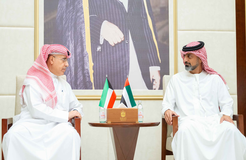 ولي عهد عجمان يستقبل سفير الكويت