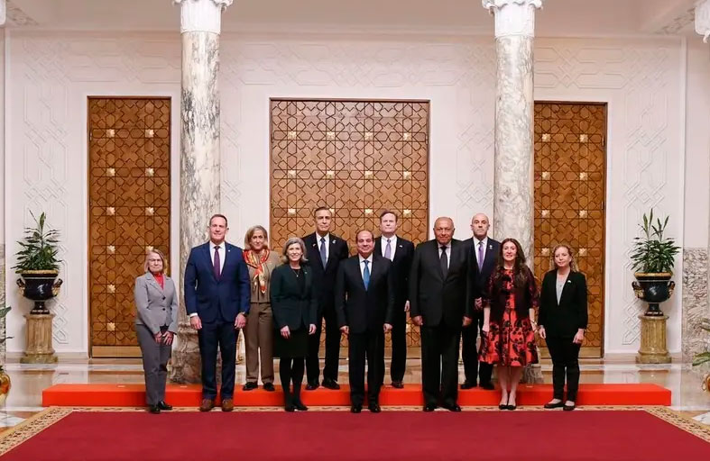 السيسي: الأولوية في غزة لوقف إطلاق النار 