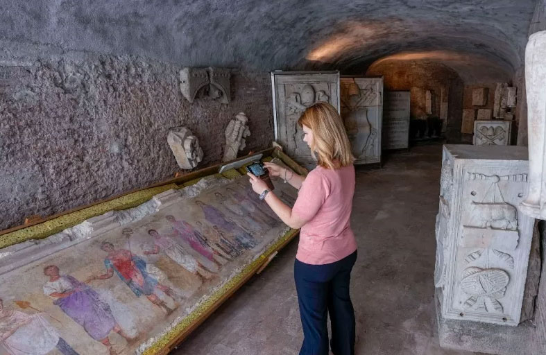 القضاء في نيويورك يعيد 42 عملاً أثرياً إلى إيطاليا 