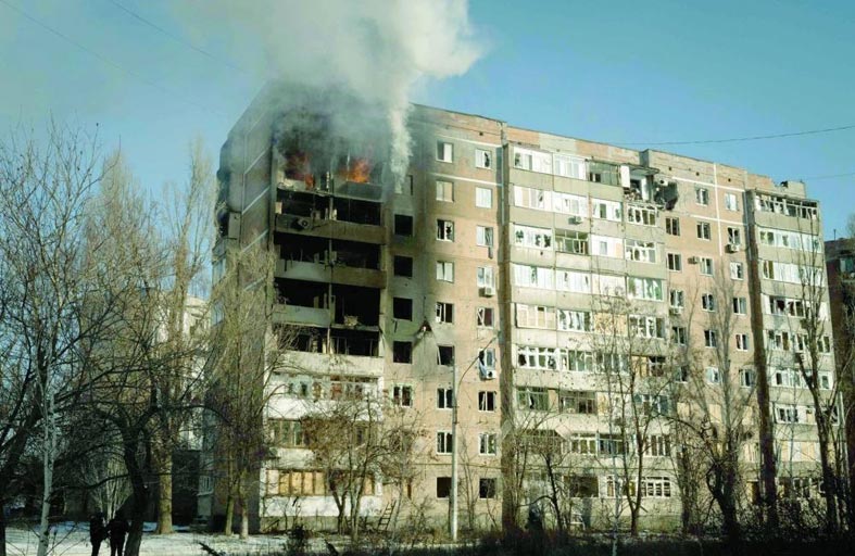 ساعات من حياة سكان مدينة أوكرانية دمرتها الحرب 