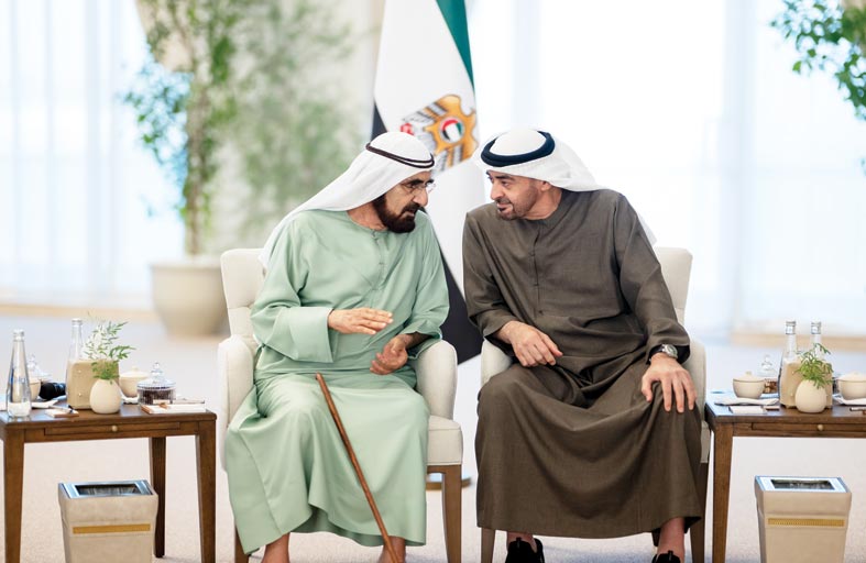 رئيس الدولة ومحمد بن راشد يبحثان شؤون الوطن والمواطن وأهمية الشراكات التنموية التي تقيمها الإمارات مع دول العالم 
